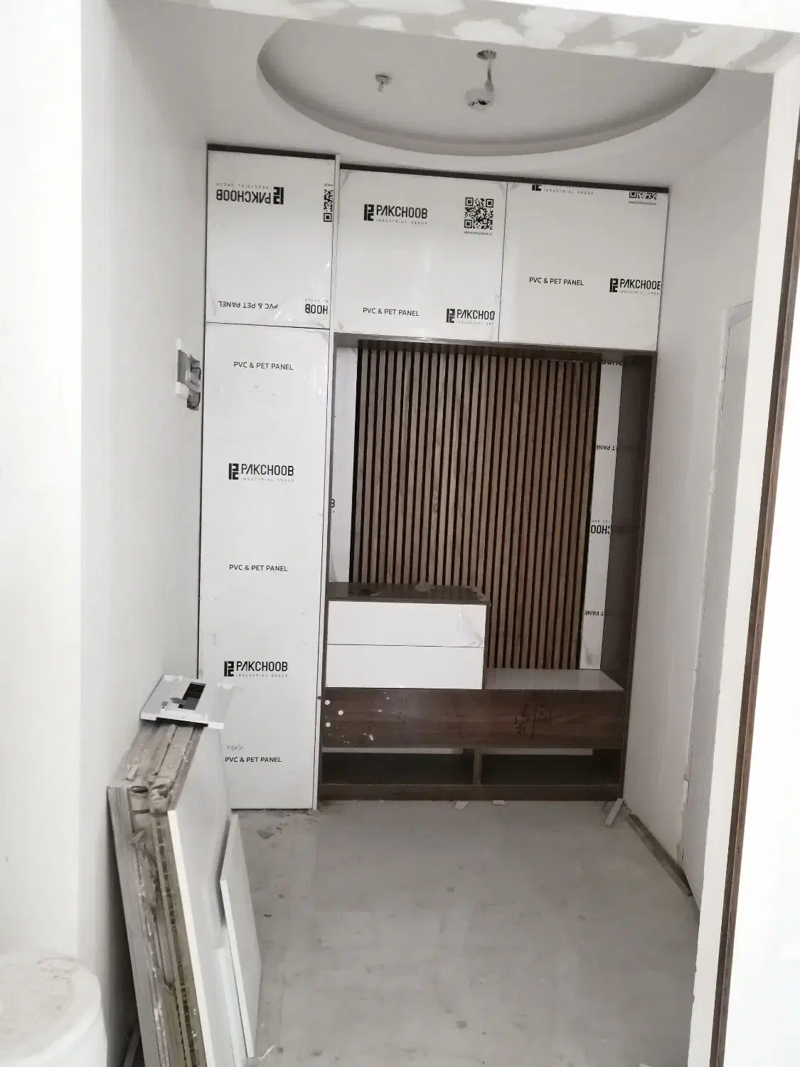 تعمیرات ونصب کابینت وکمددیواری ام دی اف، نصب قرنیز|خدمات پیشه و مهارت|نیشابور, کریم آباد|دیوار