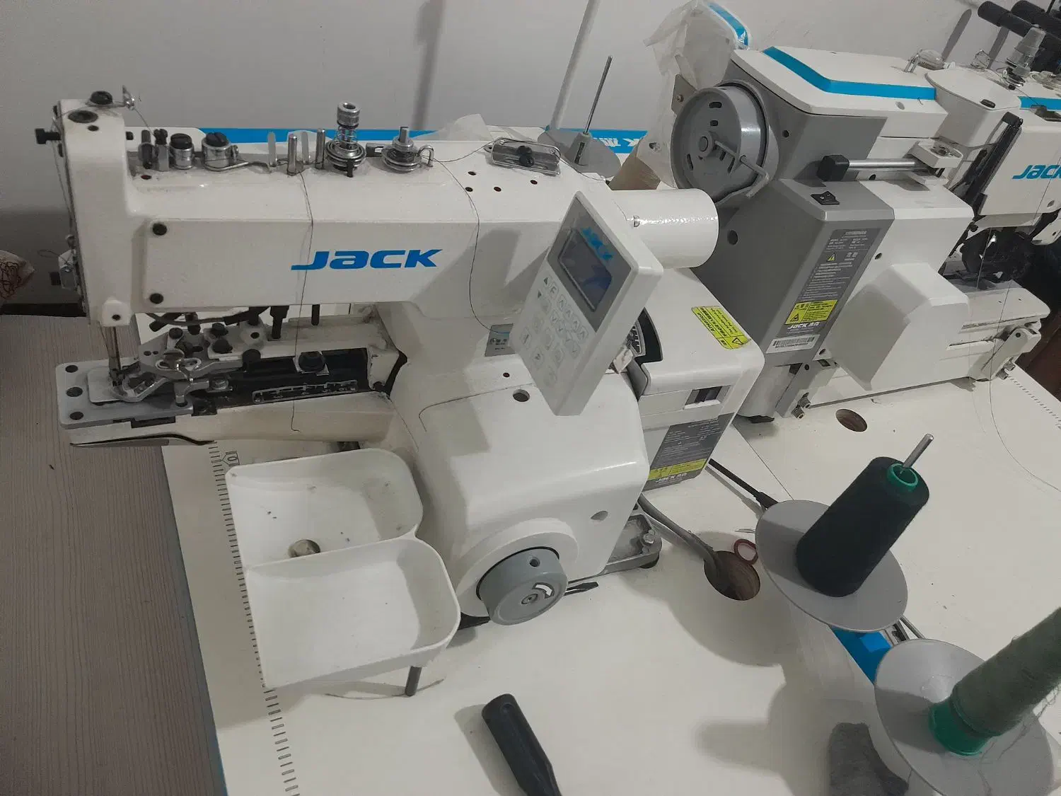 خدمات دکمه مادگی پذیرفته میشود|چرخ خیاطی و ریسندگی|صباشهر, |دیوار