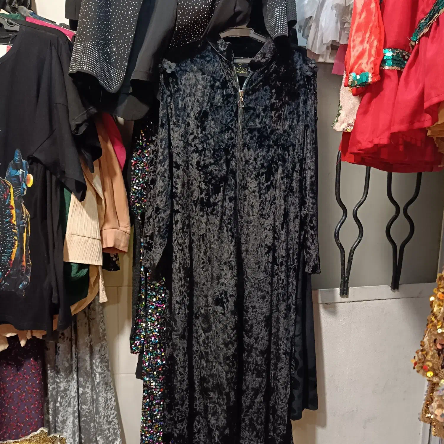 به علت جمع اوری مغازه زیر قیمت|لباس|خمینی‌شهر, |دیوار