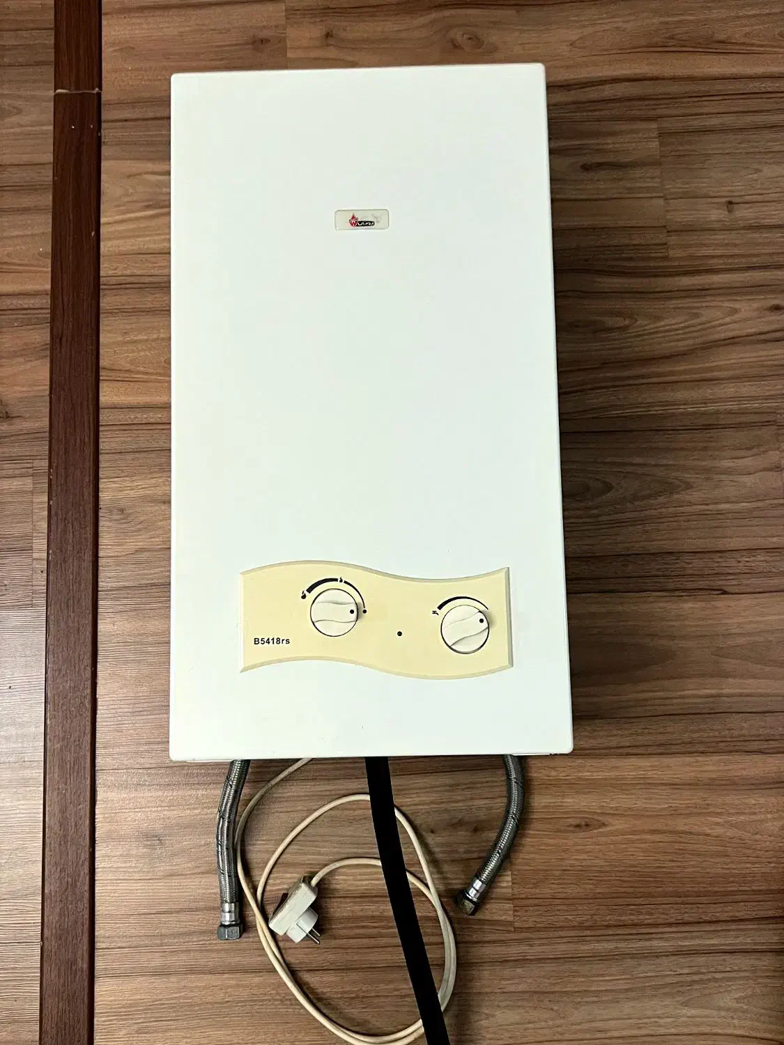 آبگرمکن دیواری بوتان|آبگرمکن، پکیج، شوفاژ|محمدیه-قزوین, |دیوار