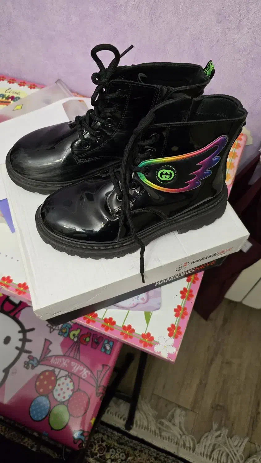 کفش دخترانه|کیف، کفش، کمربند|تهران, شهران شمالی|دیوار