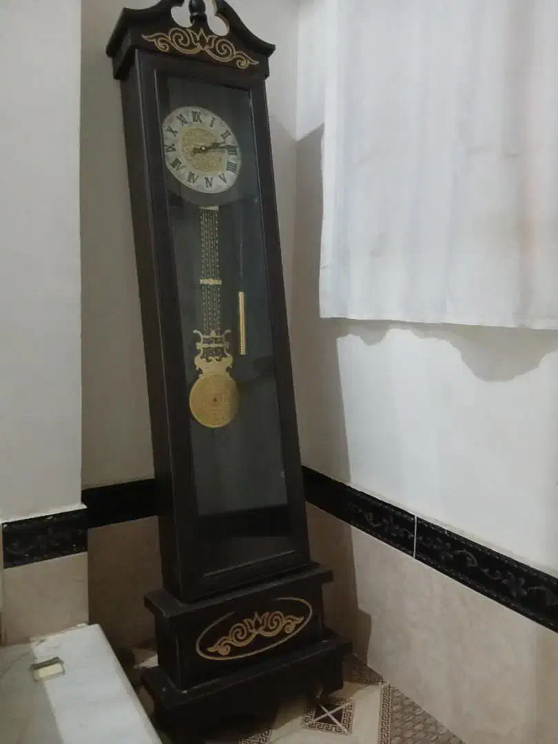 ساعت ایستاده|ساعت دیواری و تزئینی|سنندج, |دیوار