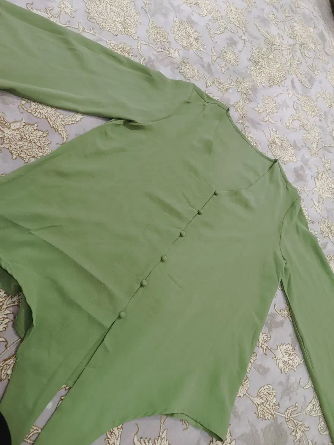 شومیز زنانه نو|لباس|رباط‌کریم, رباط‌کریم|دیوار