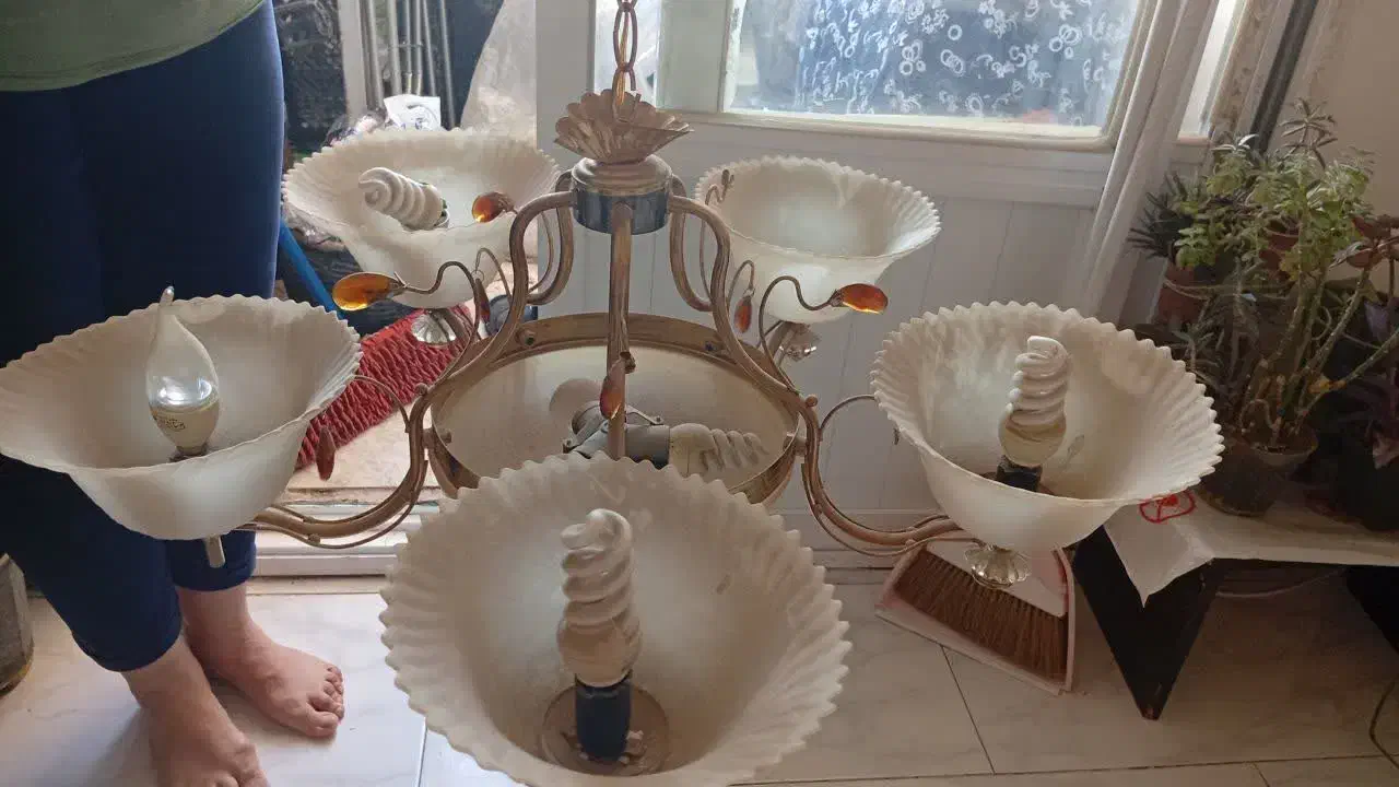 سلام لوستر بفروش میرسد|لوستر و چراغ آویز|مشهد, امیریه|دیوار