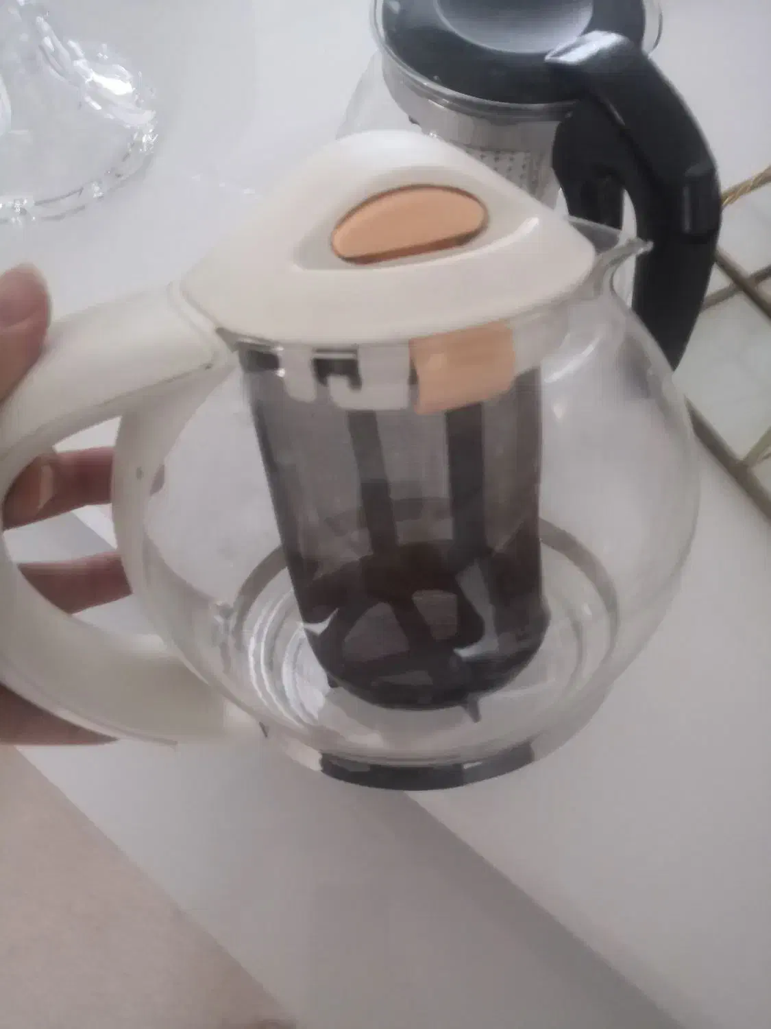 تعدادی ظرف|ظروف سرو و پذیرایی|مشهد, الهیه|دیوار