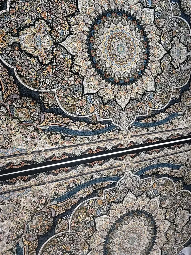 دو عدد فرش ۹ متری ابریشم ۱۲۰۰ شانه|فرش|شیراز, شهرک فرهنگیان|دیوار