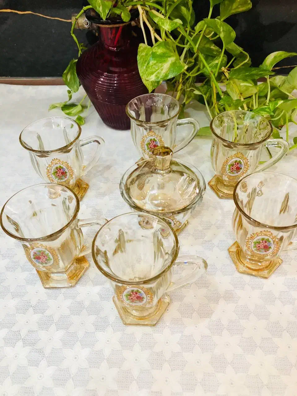 دو دست لیوان چای خوری پایه دار با دو عدد قندان ست|ظروف سرو و پذیرایی|تهران, آبشار|دیوار