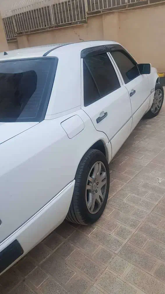 بنزw124|خودرو سواری و وانت|تهران, جهاد|دیوار