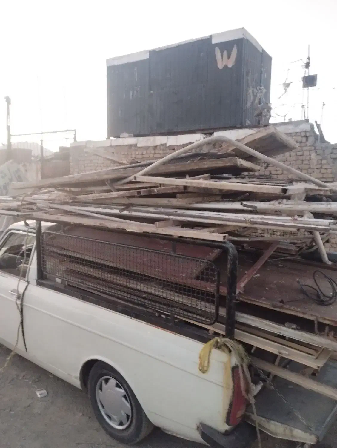 ضایعاتی کتاب ،کارتن اهن مس خرده ریز انباری|عمده‌فروشی|اراک, |دیوار