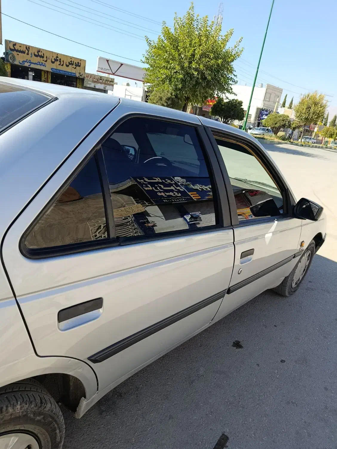 پژو 405بدو رنگ شاسی پلم موتور سالم دوگانه کارخانه|خودرو سواری و وانت|یاسوج, |دیوار