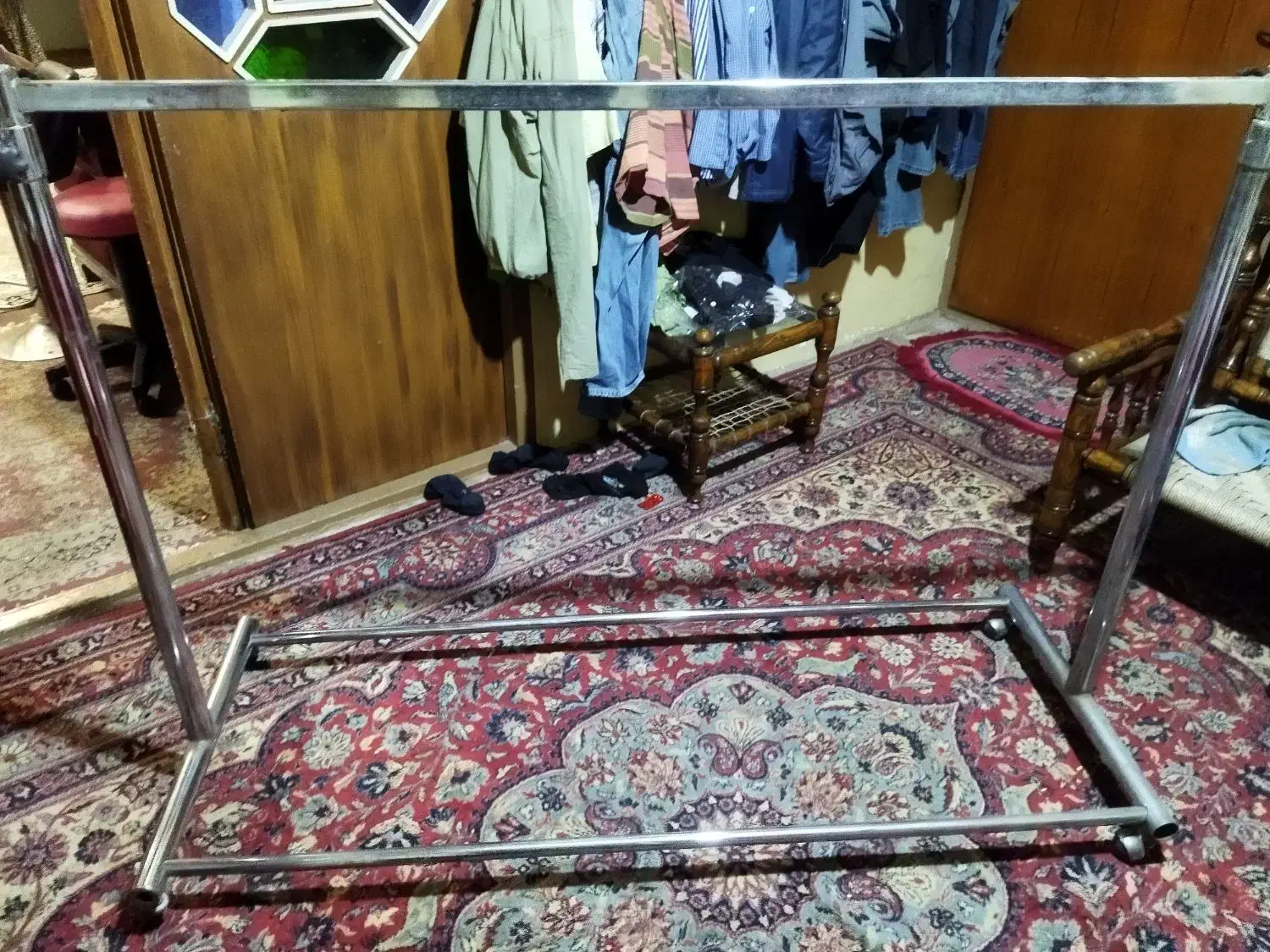 رگال و صندلی|صندلی و نیمکت|لاهیجان, شقایق|دیوار