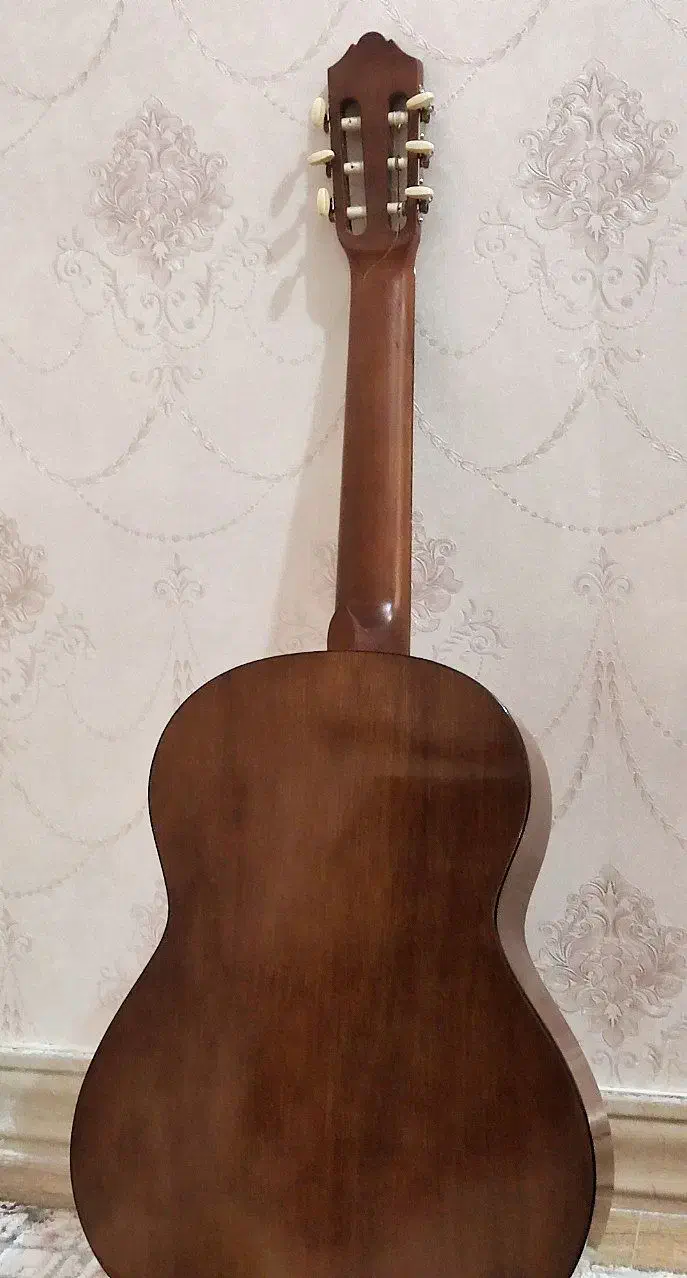 گیتار یاماهاc40 اصل اندونزی|گیتار، بیس، امپلیفایر|خرمآباد, |دیوار