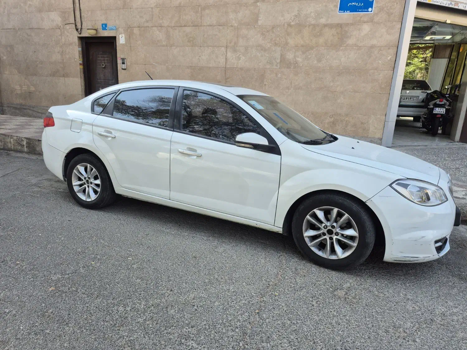 برلیانس 330 مدل 96 اتومات|خودرو سواری و وانت|تهران, حکیمیه|دیوار