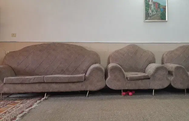 مبل راحتی|مبلمان خانگی و میز عسلی|قم, شهرک امام حسین|دیوار