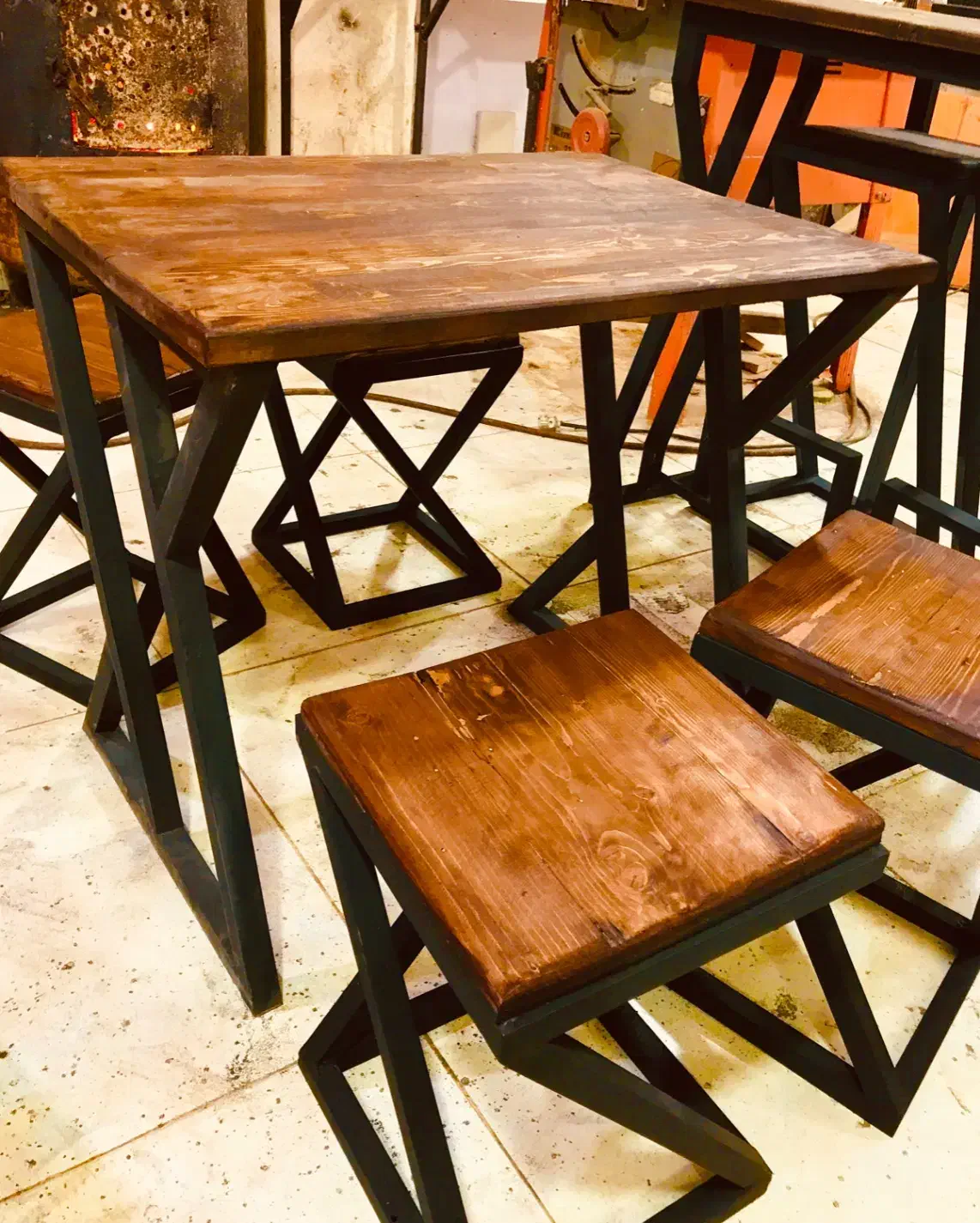 میز و صندلی|میز و صندلی غذاخوری|رشت, لاکان شهر|دیوار