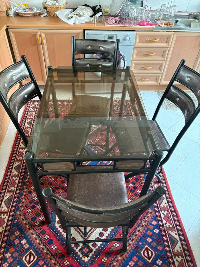 میز و صندلی غذاخوری ۴نفره|میز و صندلی غذاخوری|اصفهان, باغ زرشک|دیوار