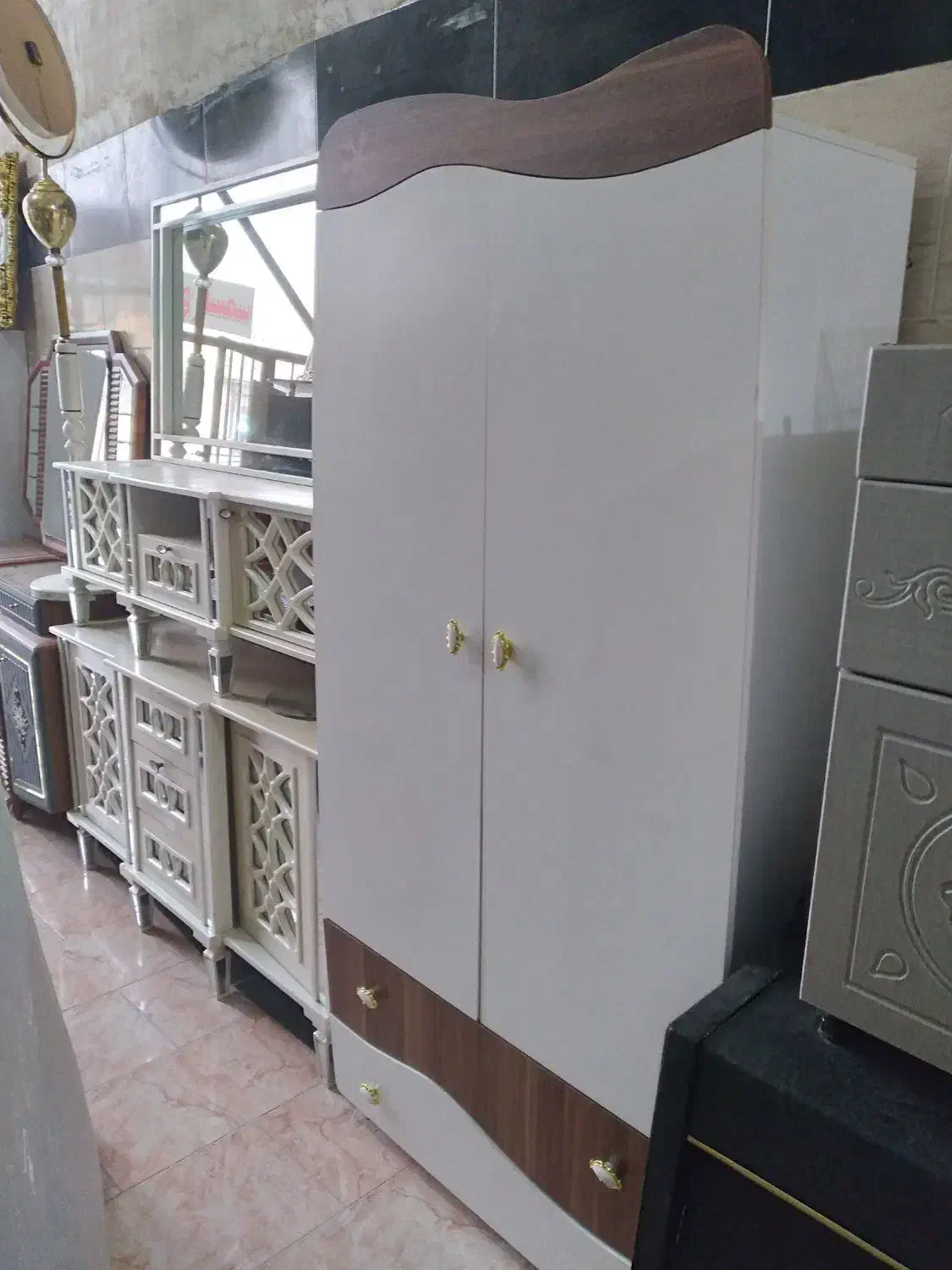 کمد لباس دست دوم سالم تمیز|جاکفشی، کمد، دراور|اردبیل, |دیوار