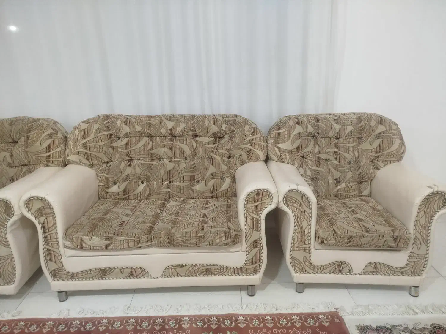 قیمت سه میلیون|مبلمان خانگی و میز عسلی|سنندج, |دیوار