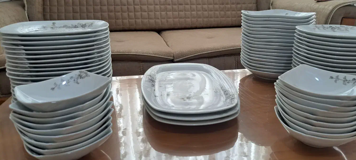 سرویس 18نفره ی پذیرایی|ظروف سرو و پذیرایی|گلستان (تهران), |دیوار