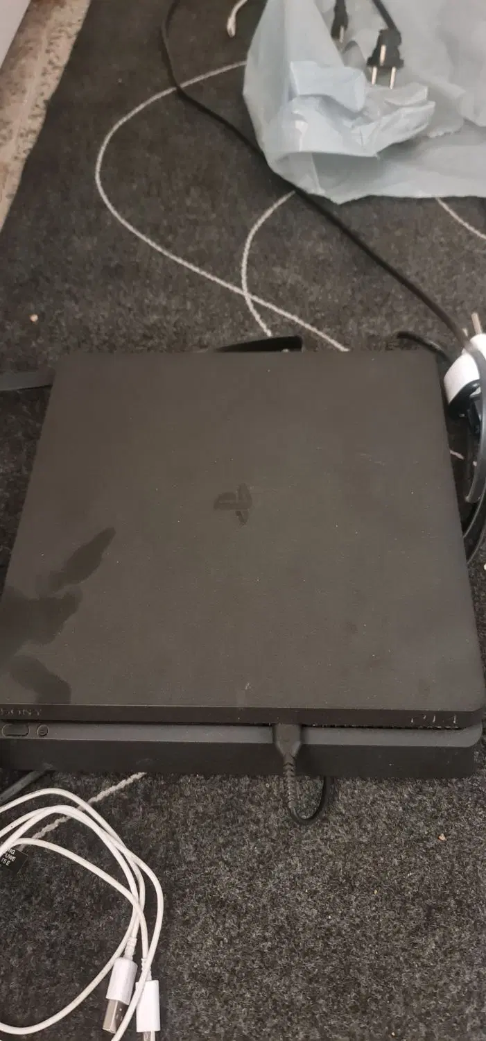 ps4 slim|کنسول، بازی ویدئویی و آنلاین|یاسوج, |دیوار