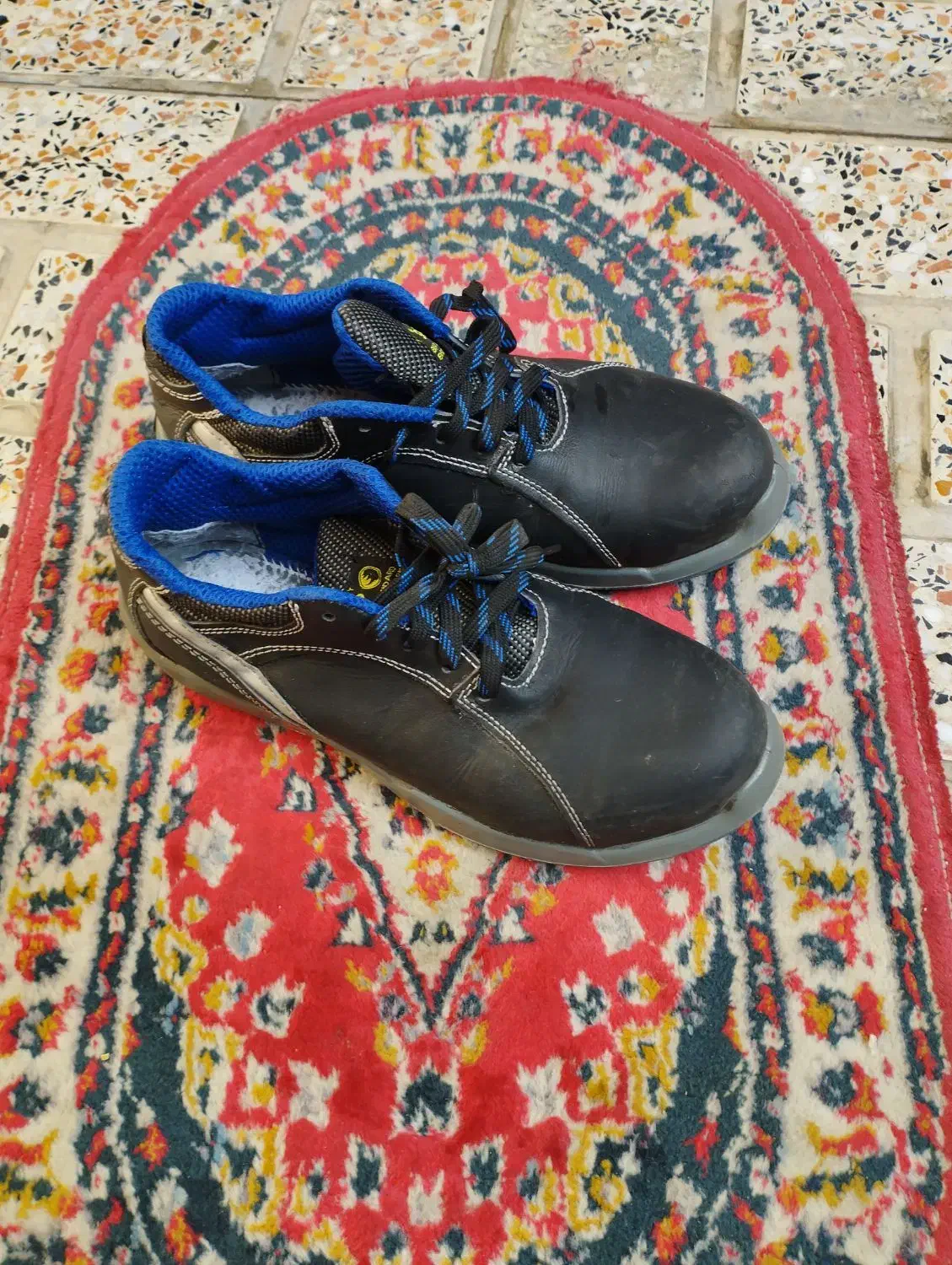 کفش مخصوص کار|کیف، کفش، کمربند|محمدشهر, محمدشهر|دیوار