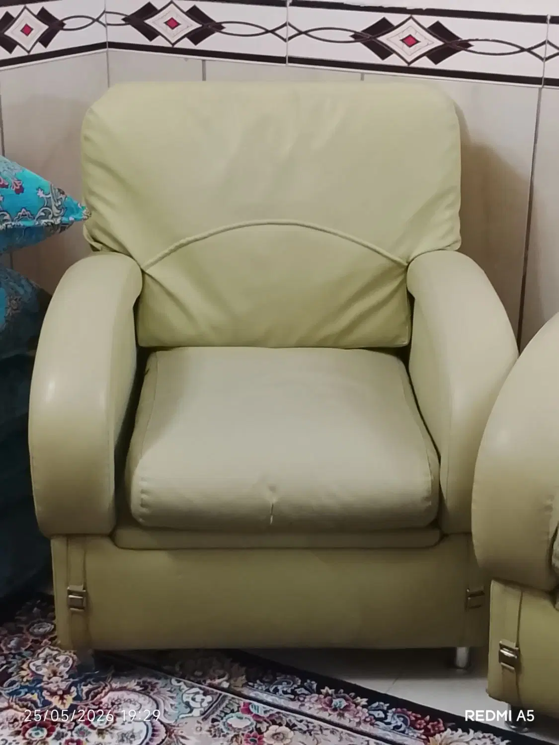 مبل راحتی|مبلمان خانگی و میز عسلی|مشهد, شهید معقول|دیوار