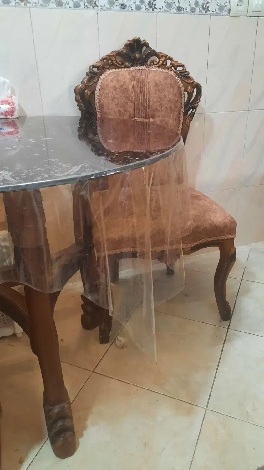 میز ناهار خوری چهار نفره|میز و صندلی غذاخوری|اصفهان, درب کوشک|دیوار