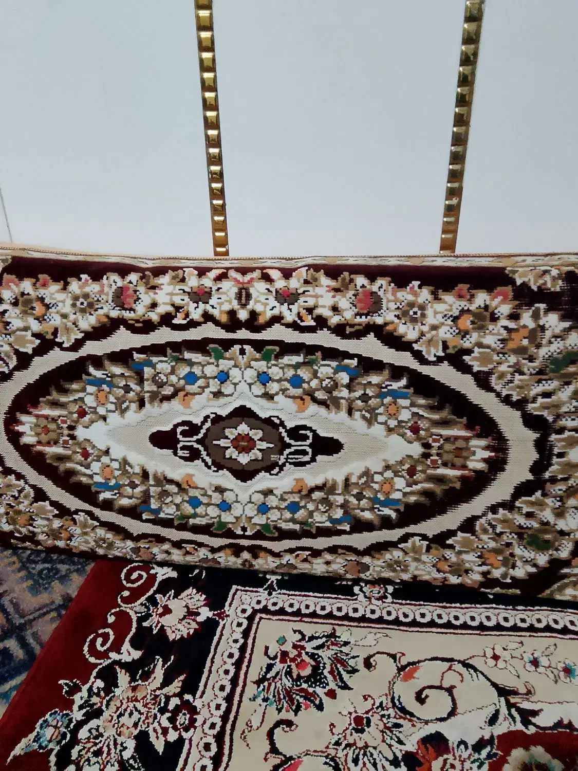 دوجفت پشتی درحدنو|پشتی|تایباد, |دیوار