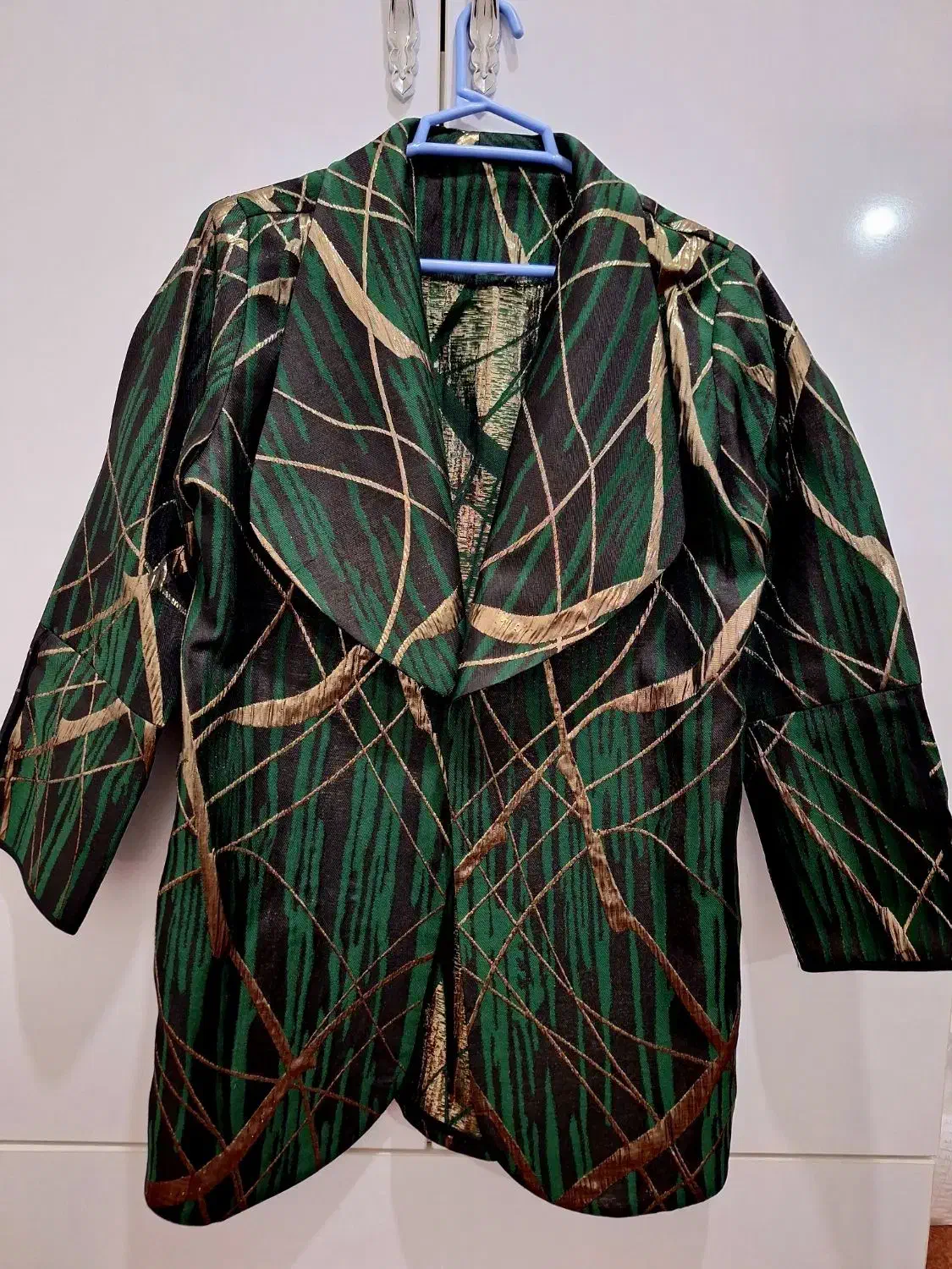 مانتوی تقریبا پاییزی|لباس|جوانرود, |دیوار