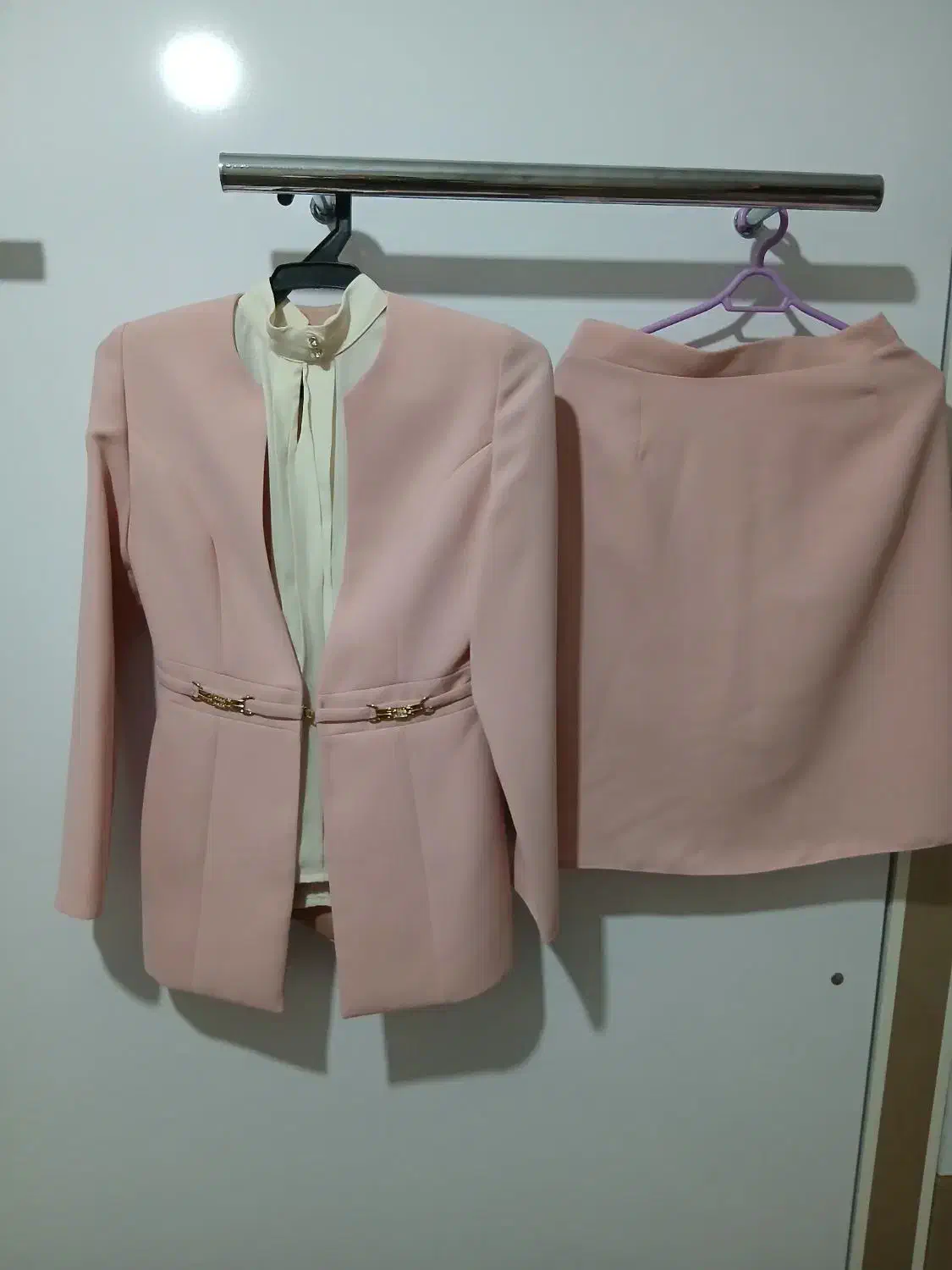 لباس|لباس|همدان, |دیوار