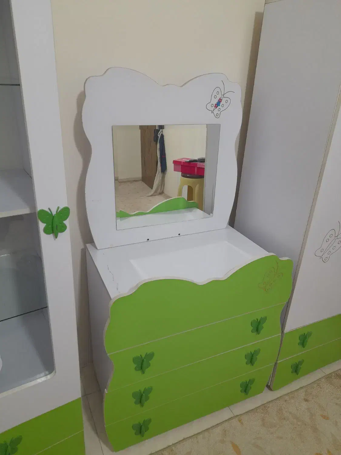 سرویس کمد کودک|اسباب و اثاث بچه|قرچک, میرزائی جنوبی|دیوار