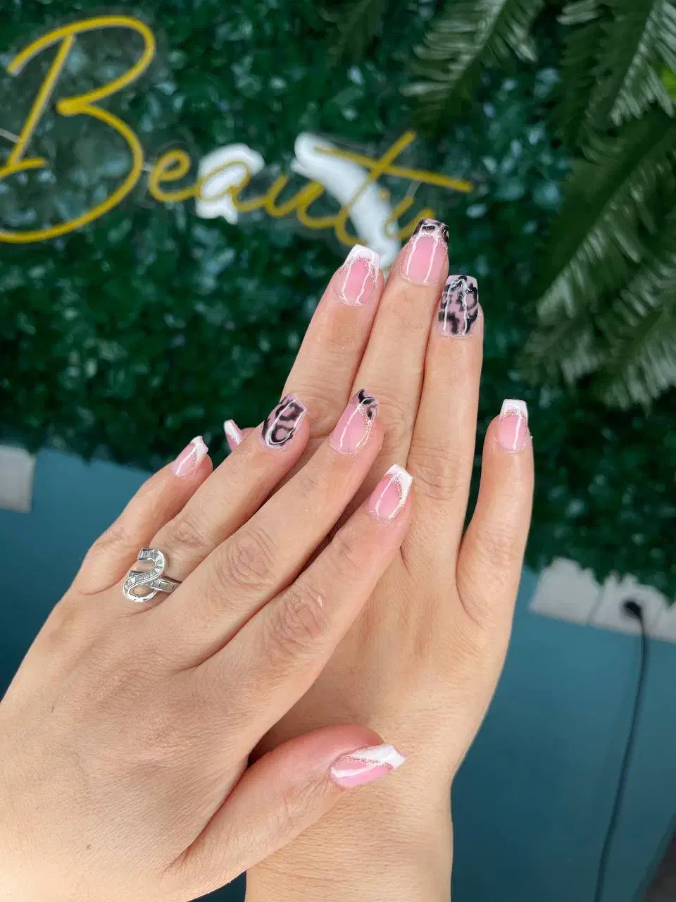 کاشت ناخن  دراندیشه|خدمات آرایشگری و زیبایی|تبریز, |دیوار