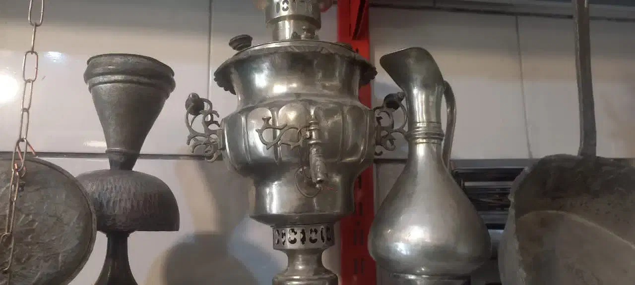 سماور ورشو عینکی نعلی بکرآب نرفته|کلکسیون اشیاء عتیقه|اصفهان, امامزاده اسماعیل|دیوار