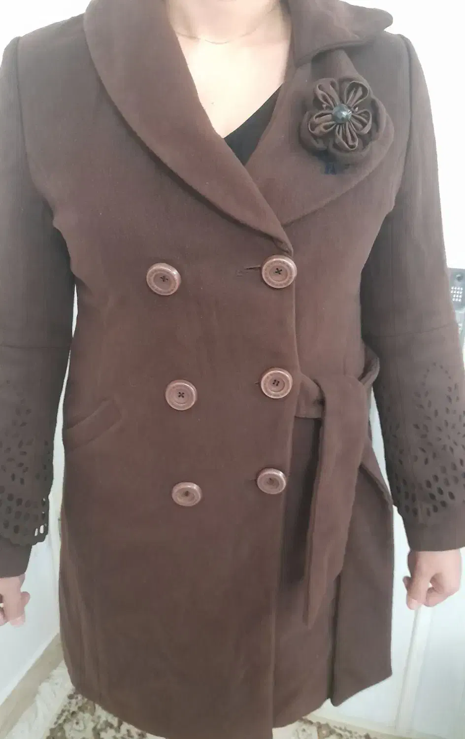 بارانی و پالتو|لباس|خوی, |دیوار