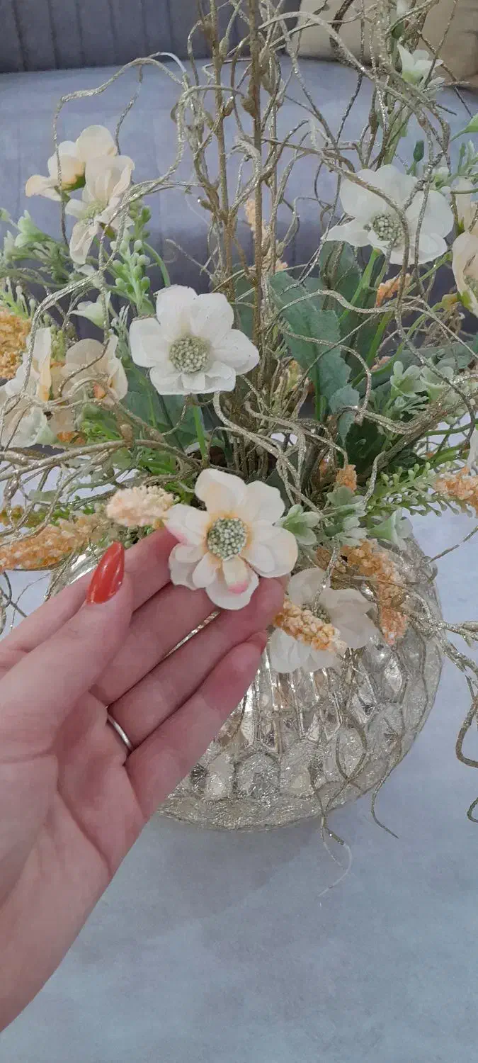 گلدان شیک|گل مصنوعی|خرمآباد, |دیوار