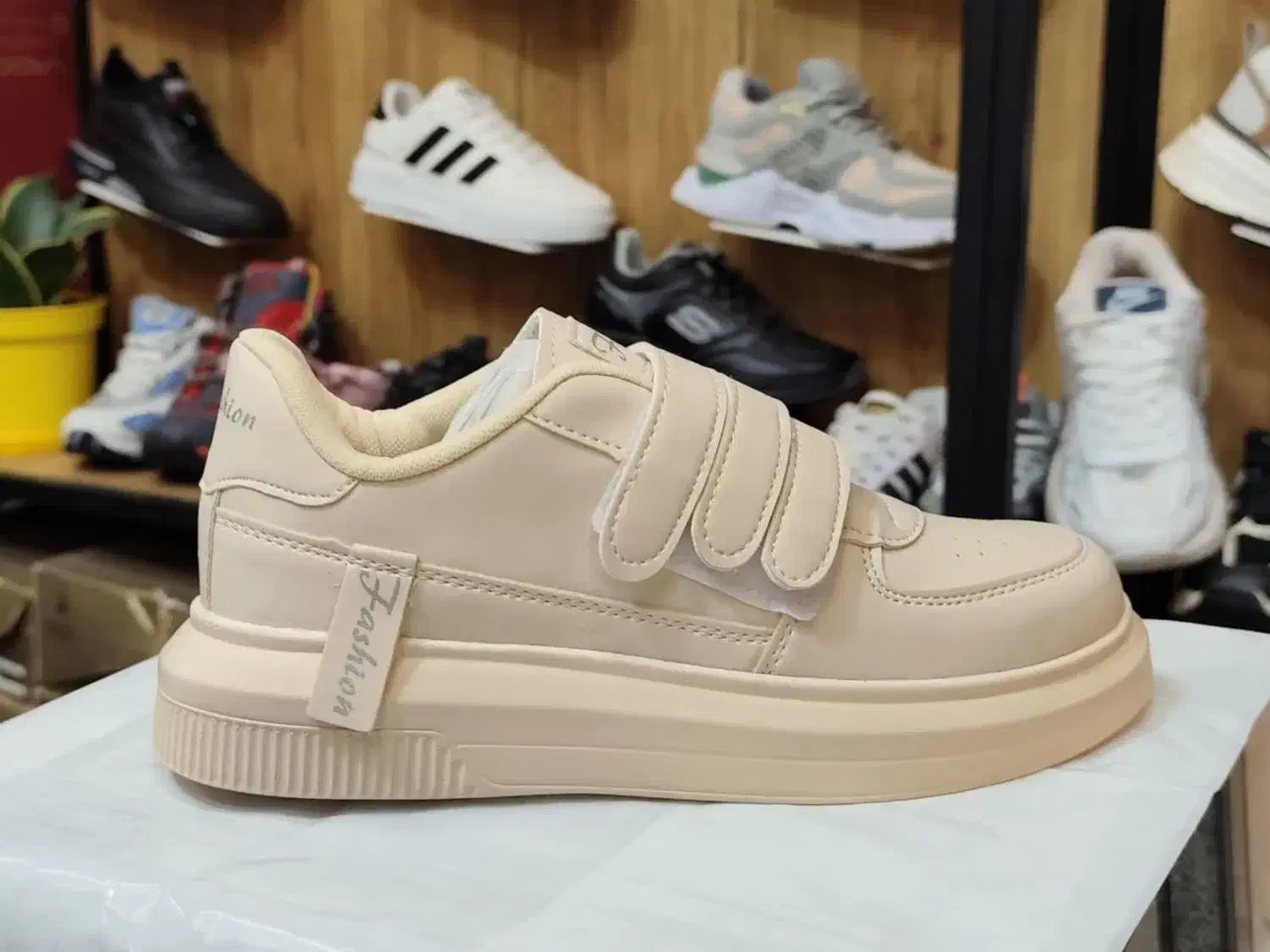 کفش زنانه فقط 850|کیف، کفش، کمربند|کاشان, بهشتی|دیوار