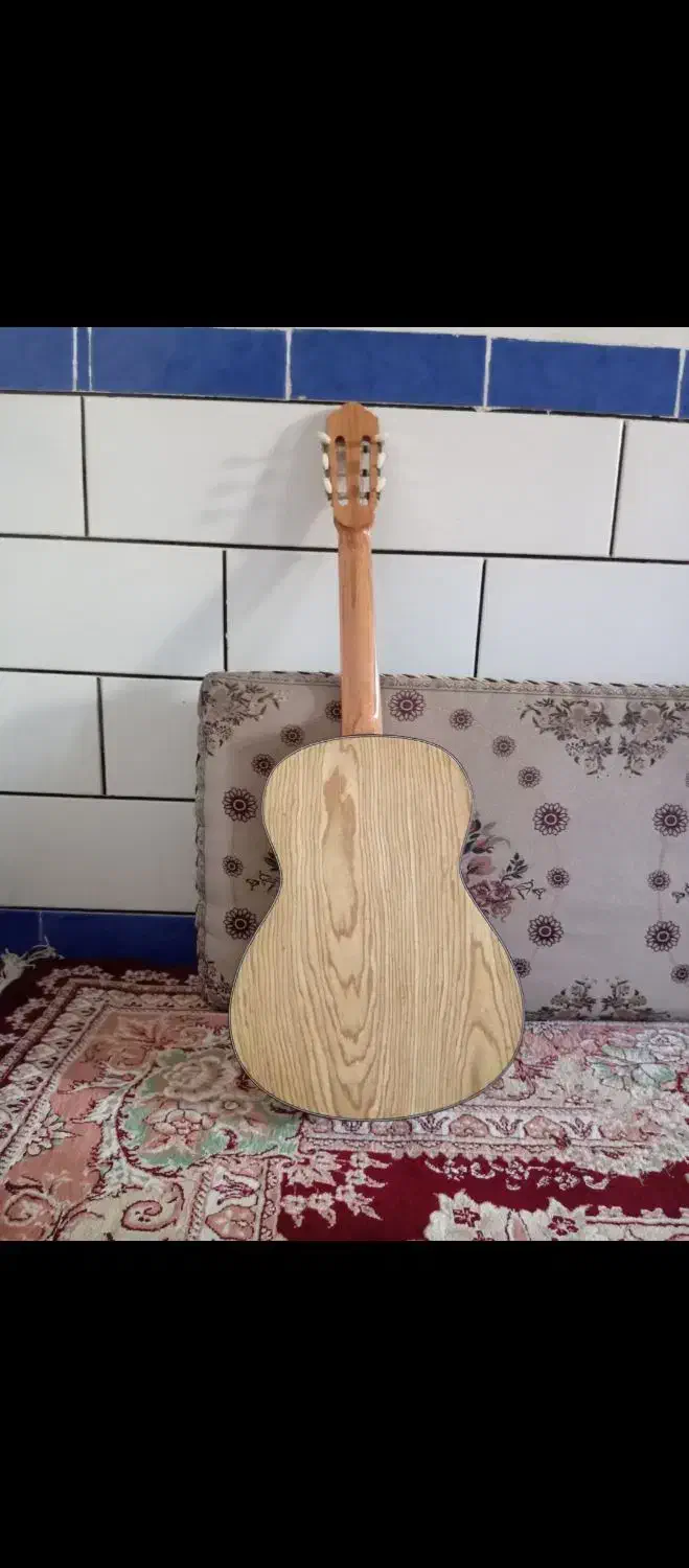 گیتار حرفه ای|گیتار، بیس، امپلیفایر|اندیمشک, |دیوار