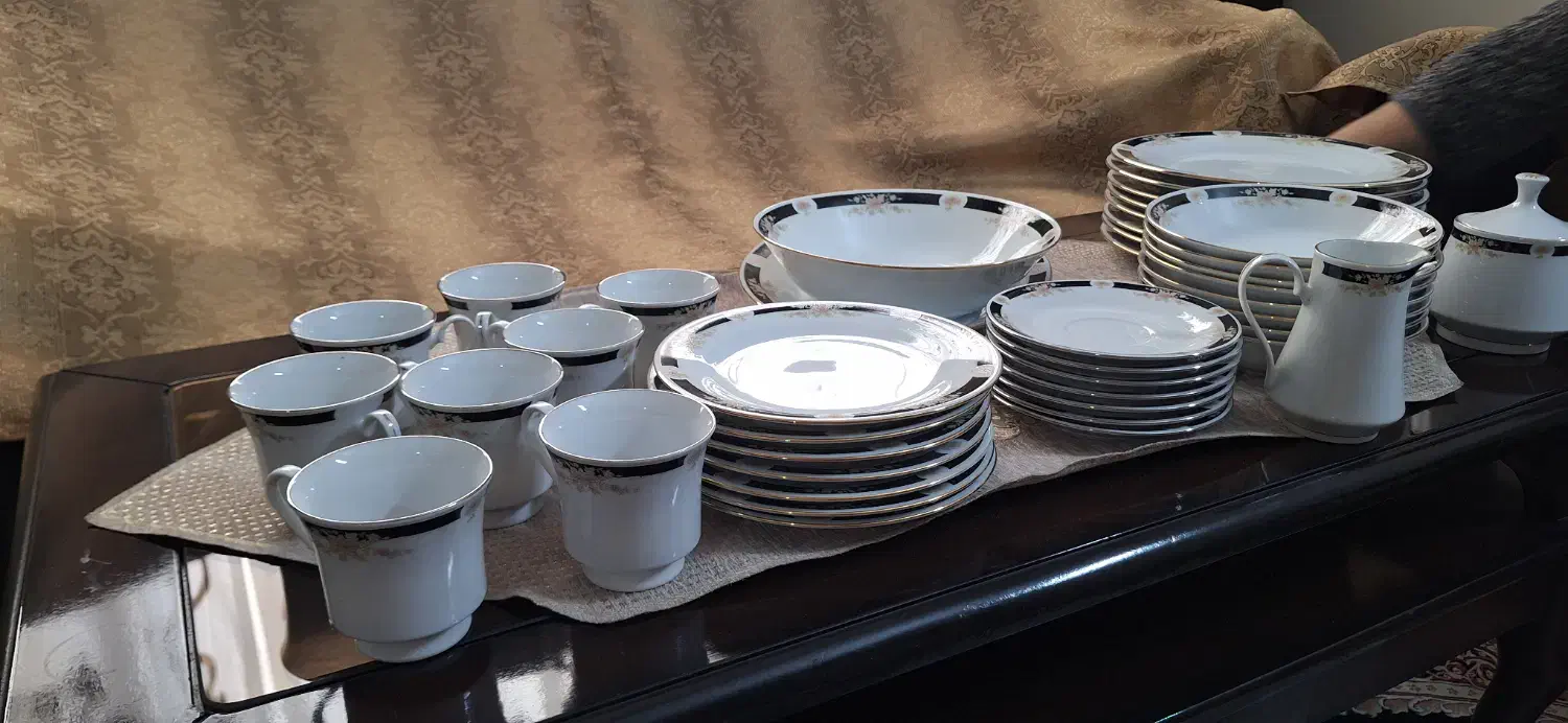 سرویس چینی CRWNN MING لوکس ۴۴ پارچه|ظروف سرو و پذیرایی|تهران, هروی|دیوار