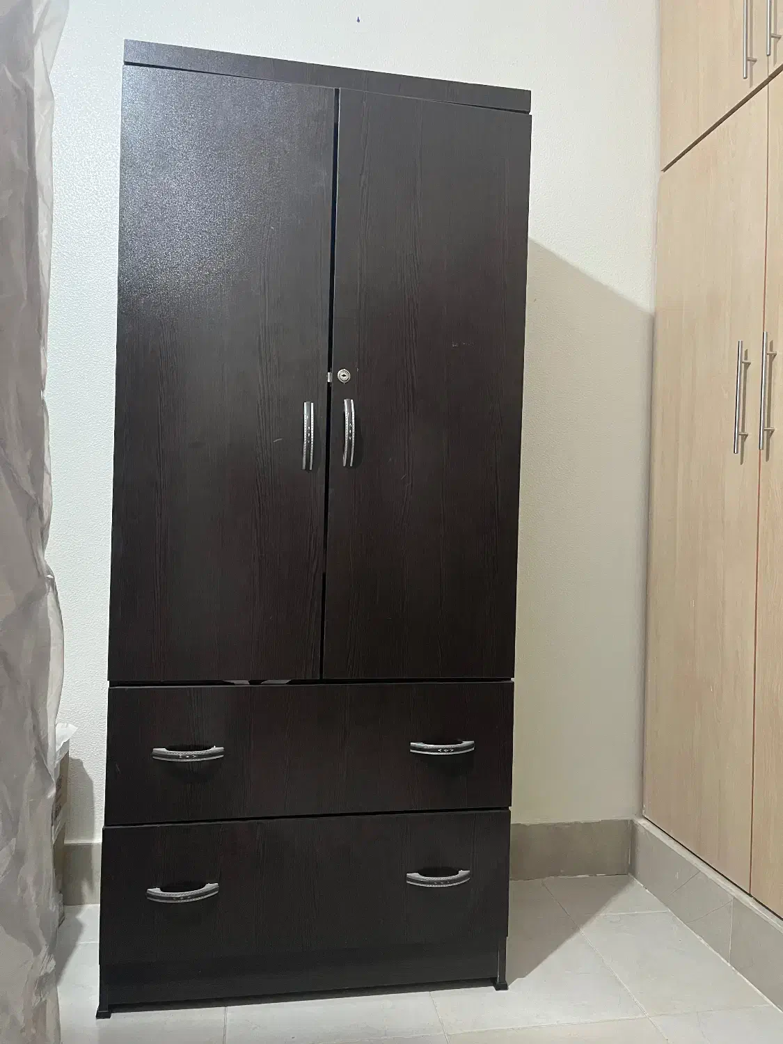 دکور لباس|جاکفشی، کمد، دراور|شاهین‌شهر, مخابرات (شهید بهشتی)|دیوار