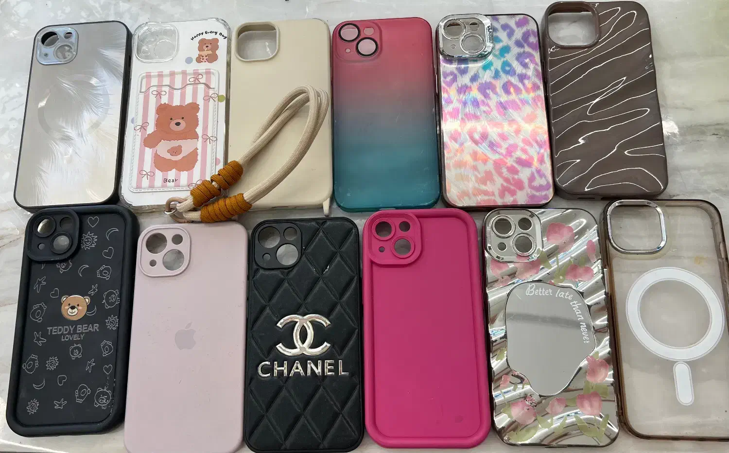 تعدادی قاب آیفون سیزده|لوازم جانبی موبایل و تبلت|شیراز, شهرک بهشتی|دیوار