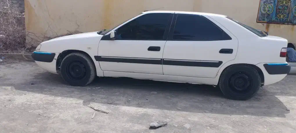 زانتیا سفید|خودرو سواری و وانت|سراوان, |دیوار