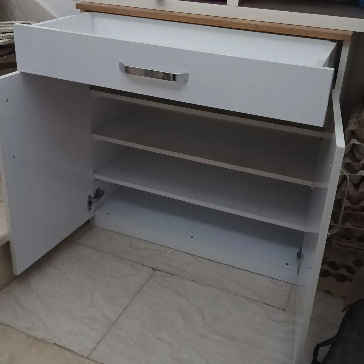 جاکفشی جنس ملامین با چهار طبقه و یک کشاب|جاکفشی، کمد، دراور|شاهینشهر, گرگاب|دیوار