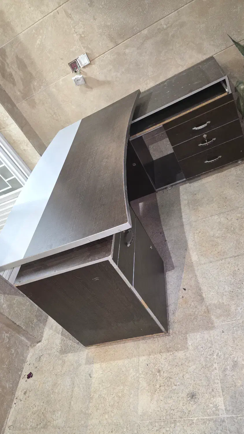 میز اداری میز مدیریت|مبلمان اداری|صدرا-فارس, فاز ۱|دیوار