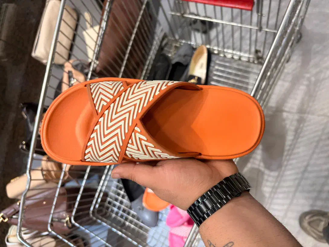 تعدادی کفش دمپایی 150|کیف، کفش، کمربند|شیراز, شهرک قمشه|دیوار