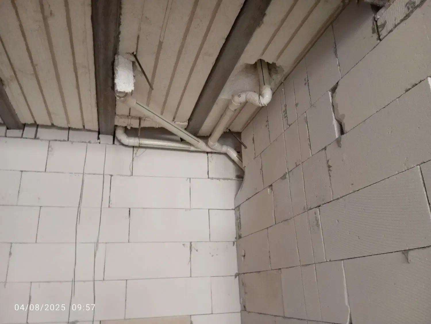 اجرا لوله کشی آب و فاضلاب پنج لایه  و تک لایه|خدمات پیشه و مهارت|نیشابور, هفده شهریور|دیوار