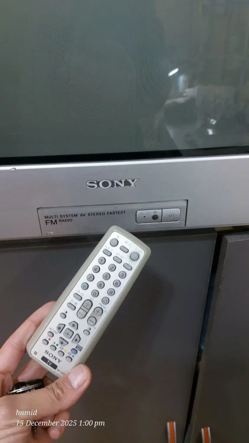 تلویزیون ۲۱ اینچ سونی سالم سالم|تلویزیون و پروژکتور|تهران, باغ خزانه|دیوار