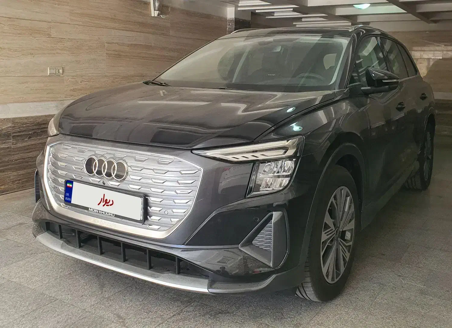 آئودی ۲۰۲۴ مشکی تیپ ۱ (آگهی کاملا شخصی هست)|خودرو سواری و وانت|تهران, پاسداران|دیوار