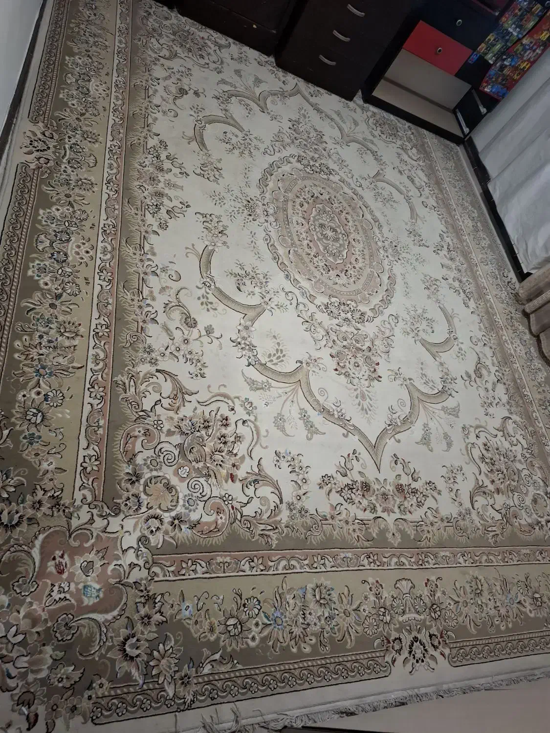 2 عدد فرش 12 متری کرم گل برجسته|فرش|اصفهان, اندوان|دیوار