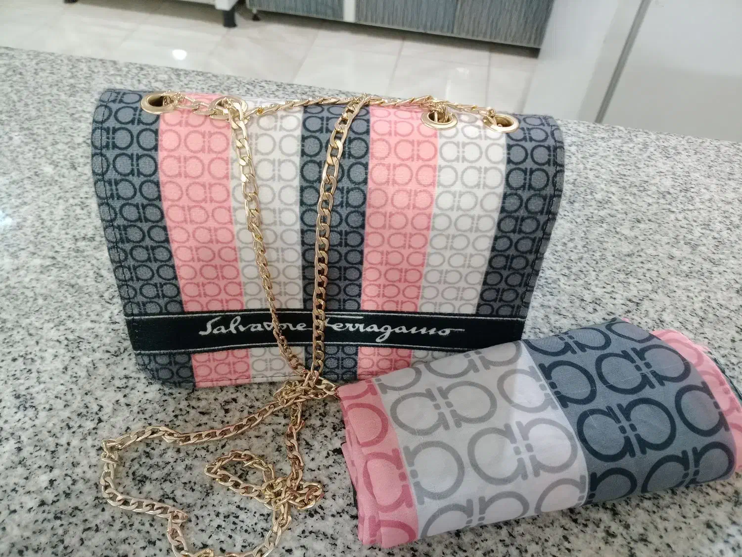 لباس|لباس|ایذه, |دیوار