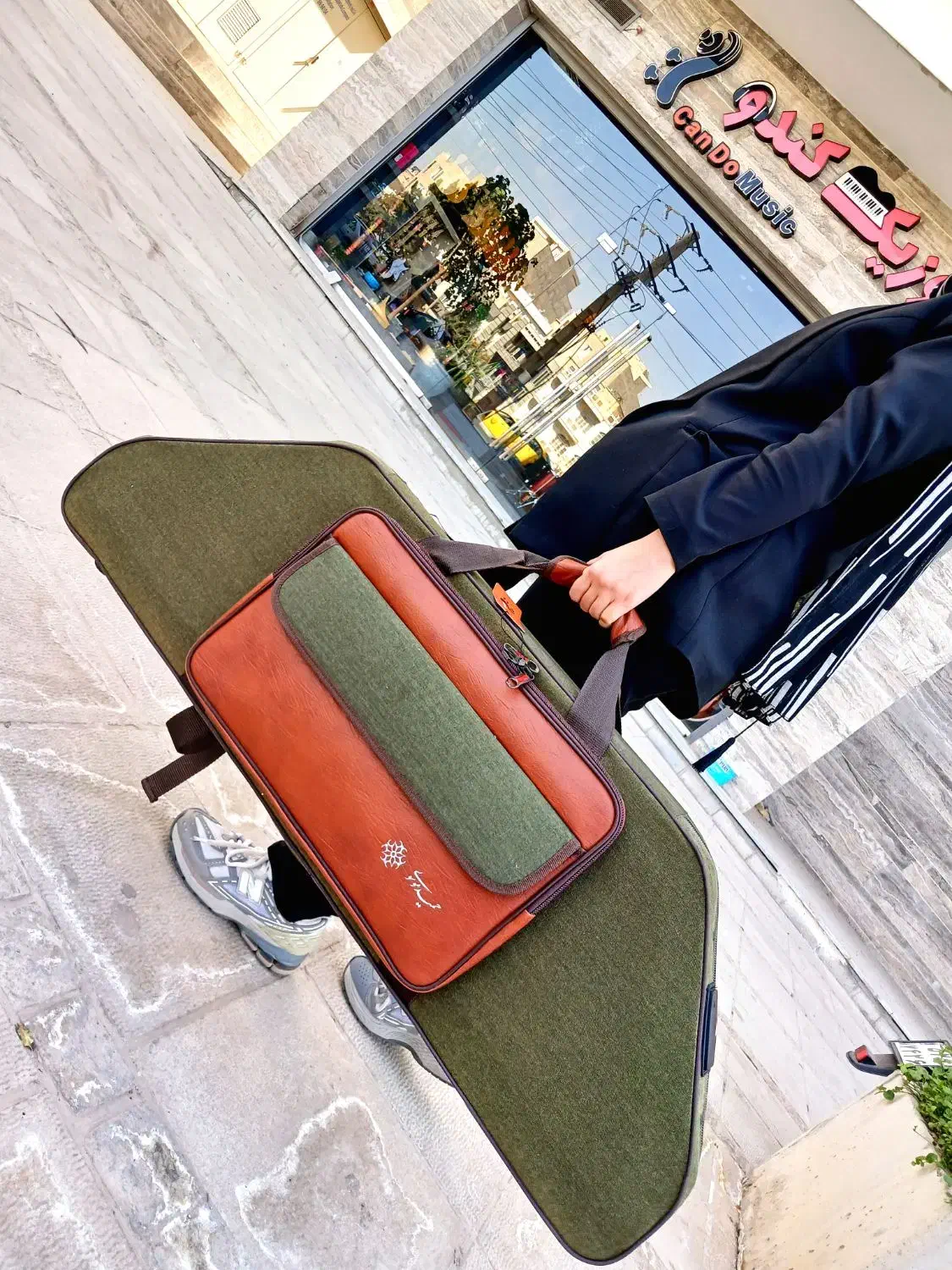 سنتور دومهر ویژه|سازهای سنتی|قزوین, |دیوار